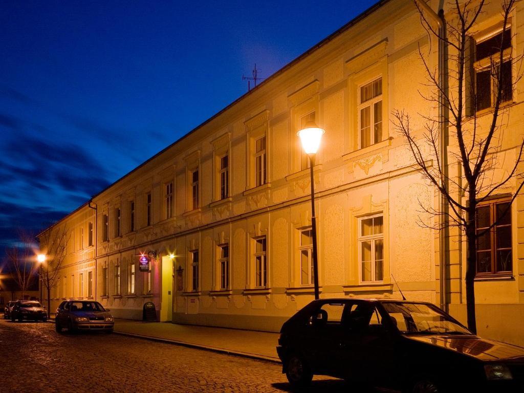 Kroměříž Penzion Maly Val מראה חיצוני תמונה
