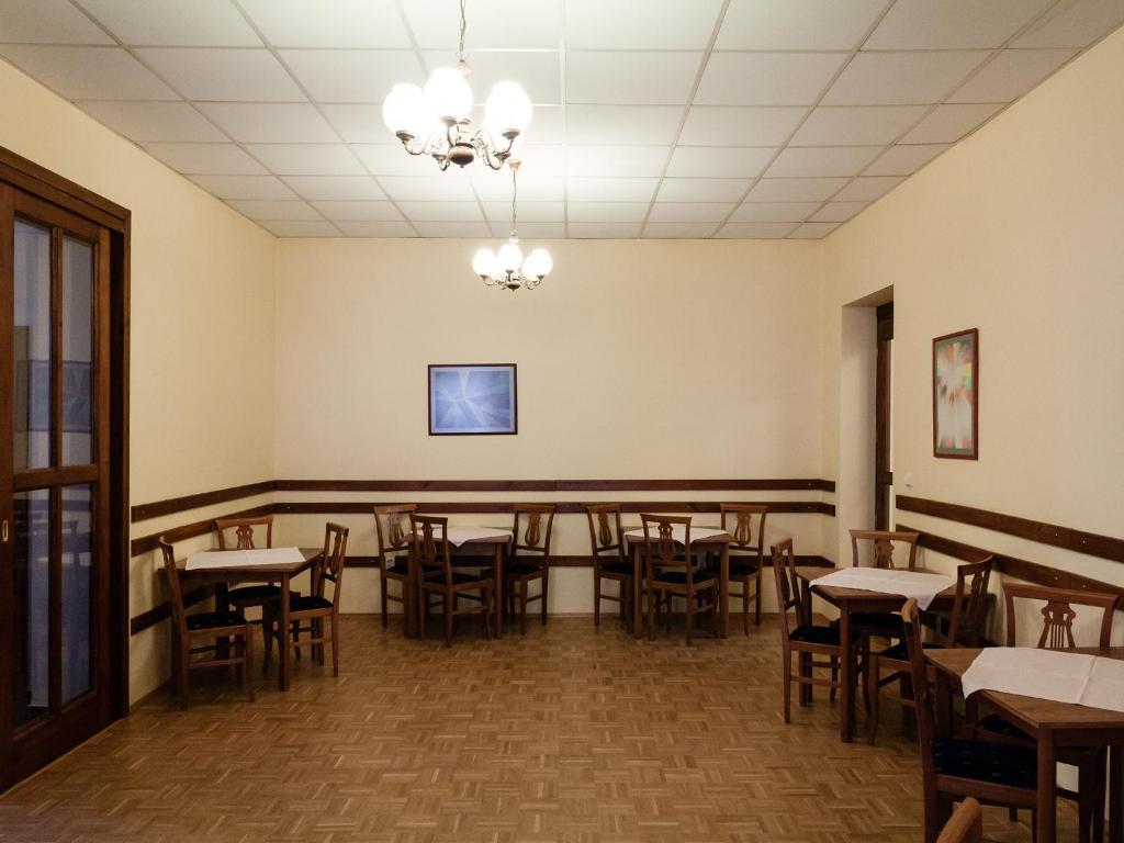 Kroměříž Penzion Maly Val מראה חיצוני תמונה